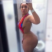 Thick Chocolate Chick Exposes Her Big Butt