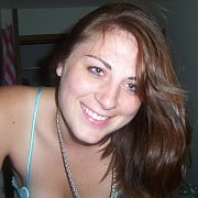 Real Pretty Girlfriend Gives A Footjob